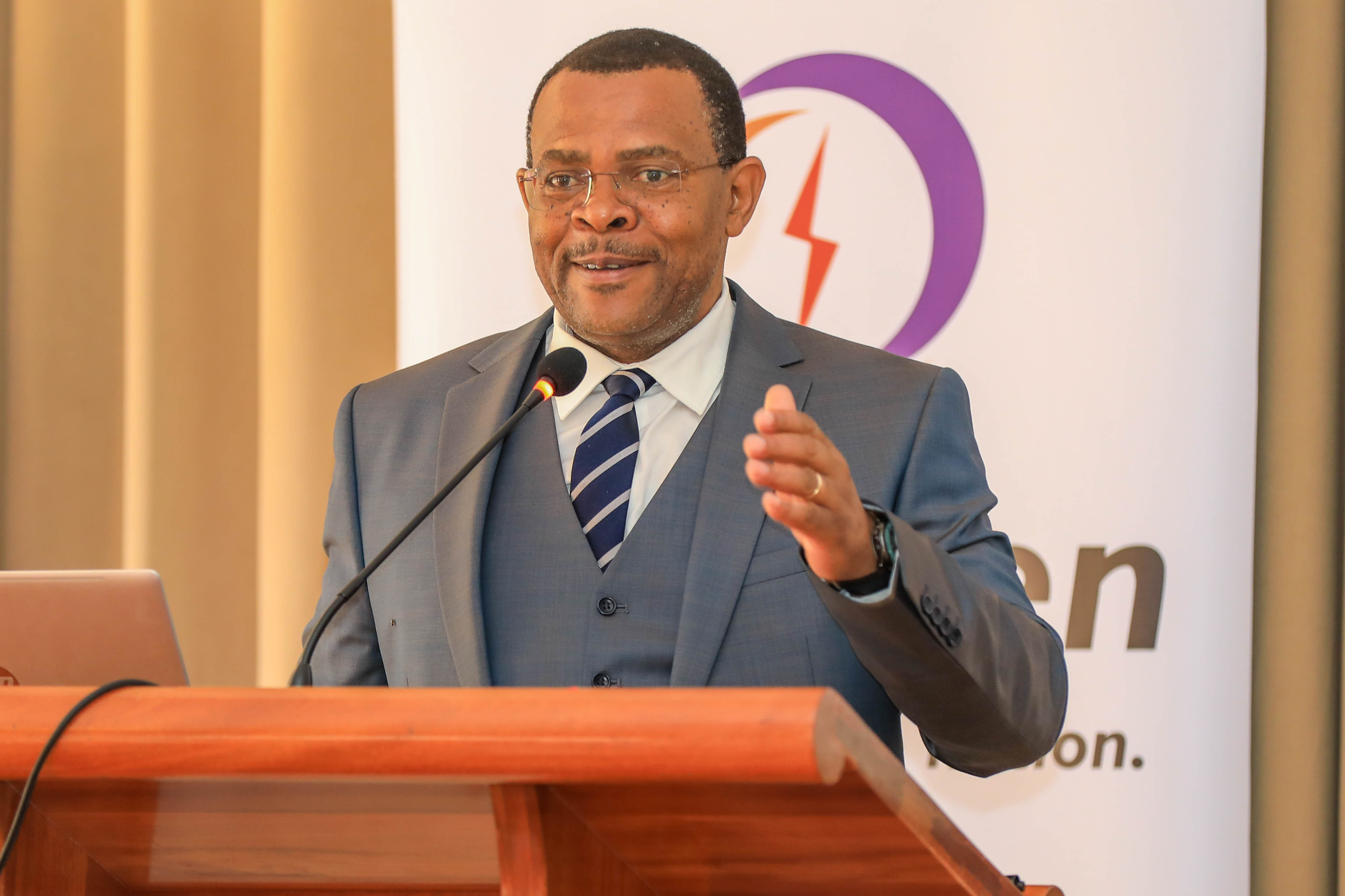 KenGen MD and CEO Eng Peter Njenga announcing dividend payout to retail shareholders
